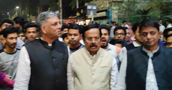 ছাত্রলীগ নেতাকর্মীদের ধৈর্য ধরে ক্যাম্পাসে ফিরে যেতে বললেন  নানক-নাছিম